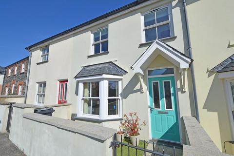47 Chapmans Way, St Austell, PL25 4QU