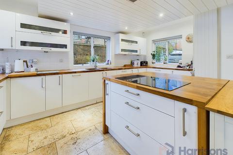 The Pottery Bottom Pond Road, Wormshill, Sittingbourne, ME9 0TR