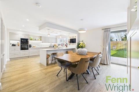 4 bedroom detached house for sale, Harwich Road, Lawford, Manningtree, Essex, CO11
