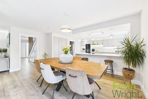 4 bedroom detached house for sale, Harwich Road, Lawford, Manningtree, Essex, CO11