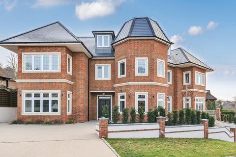 5 bedroom detached house for sale, Weybridge Park, Weybridge, KT13