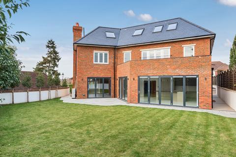 undefined, Weybridge Park, Weybridge, KT13
