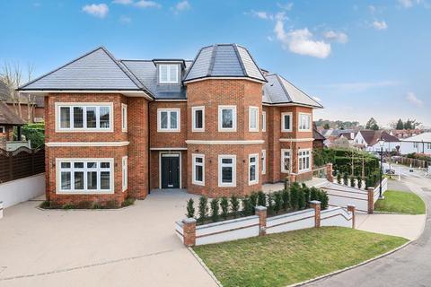 undefined, Weybridge Park, Weybridge, KT13