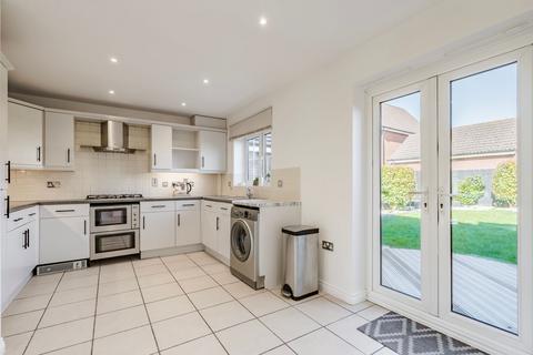 4 bedroom semi-detached house for sale, Mountbatten Drive, Sprowston