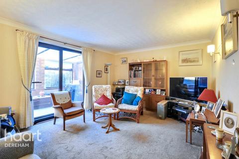 3 bedroom semi-detached bungalow for sale, Welgate, Mattishall