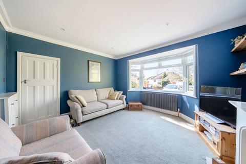33 Marlpit Lane, Coulsdon, CR5 2HF