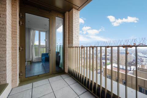 Studio to rent, Gasholder Place, Oval Village, London, SE11