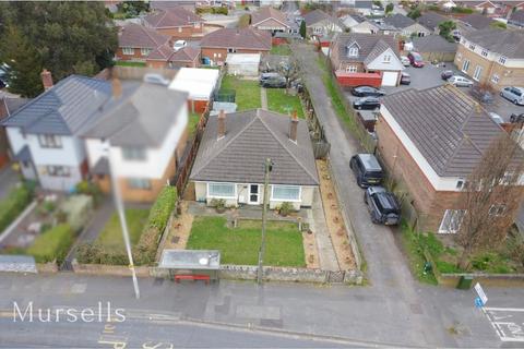 3 bedroom bungalow for sale, Ringwood Road, Poole BH12