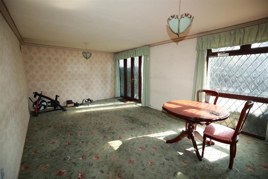 R6  4495.jpg
