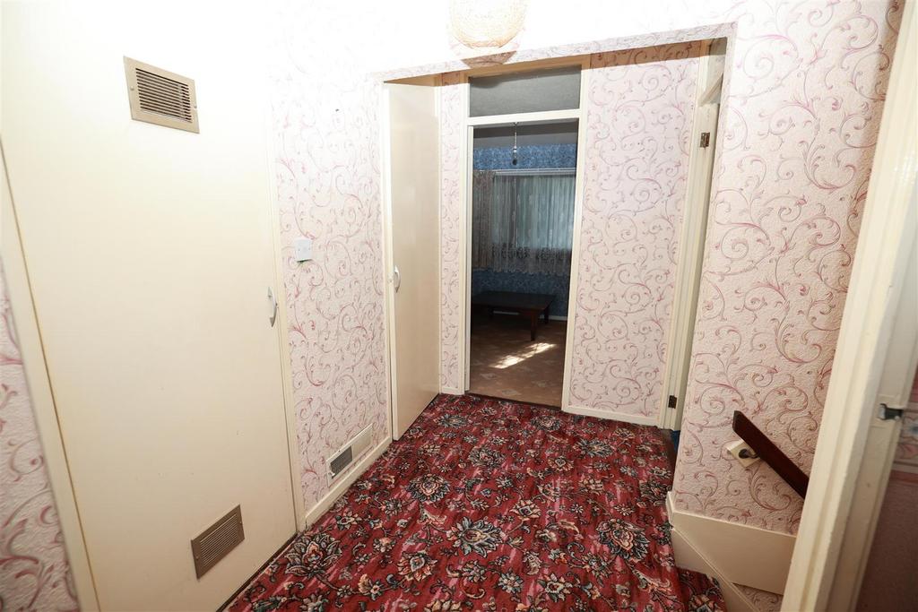 R6  4510.jpg