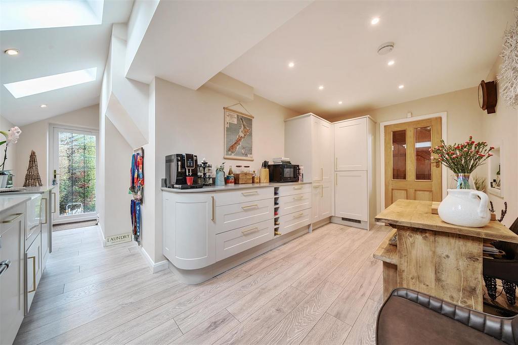 Kitchen/Breakfast Room
