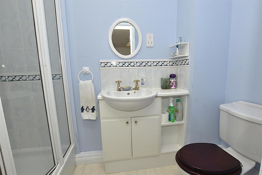 En-suite Shower Room (2)