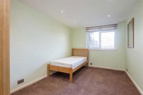 2 bedroom flat for sale, Cable Street, London E1W