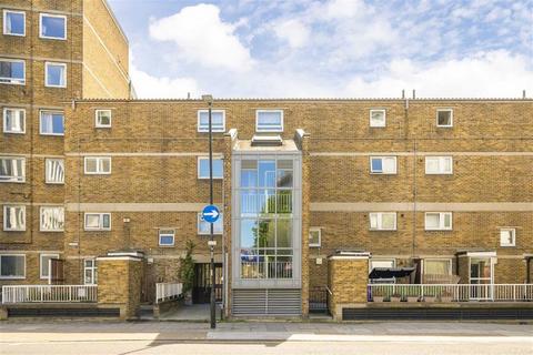 Cable Street, London E1W