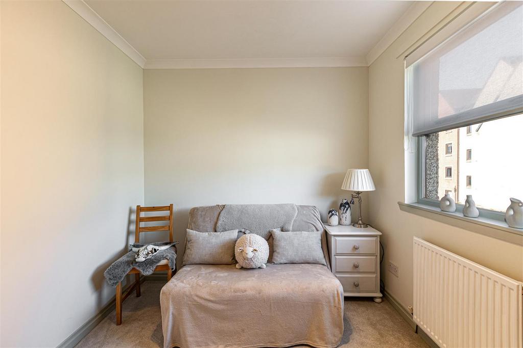 18 Rose Bank Place Galashiels 26.JPG
