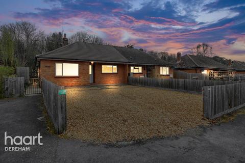 2 bedroom semi-detached bungalow for sale, Fir Close, Mundford