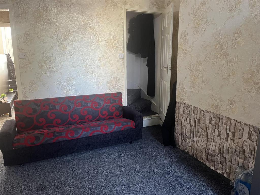 Lounge 2