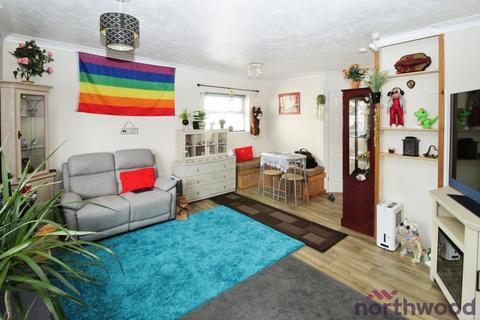 1 bedroom chalet for sale, Lilac Avenue, Seawick CO16