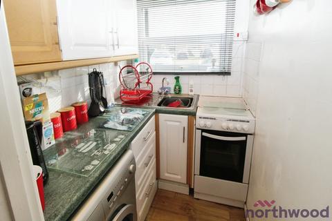 1 bedroom chalet for sale, Lilac Avenue, Seawick CO16