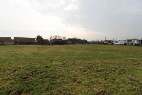 2 bedroom chalet for sale, The Green, Seawick CO16