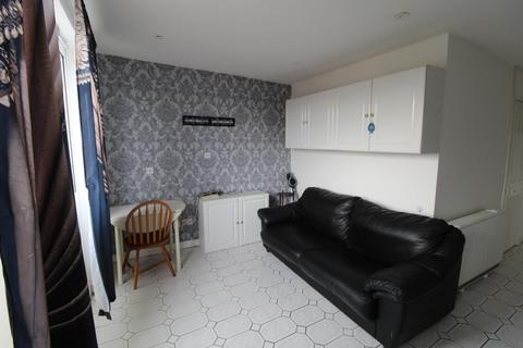 2 bedroom chalet for sale, The Green, Seawick CO16