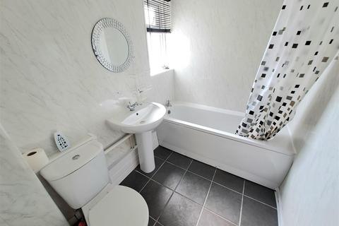 1 bedroom flat for sale, Ninfield Road, Acocks Green, Birmingham