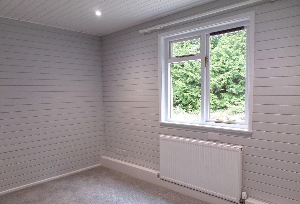 Bedroom 2.JPG