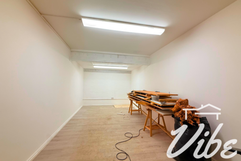 Industrial unit to rent, Crawley Road, London N22