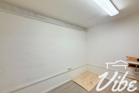 Industrial unit to rent, Crawley Road, London N22