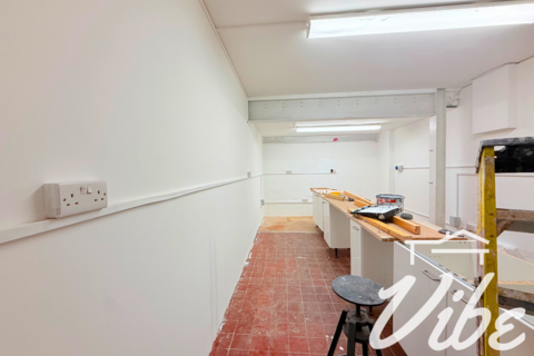 Industrial unit to rent, Crawley Road, London N22