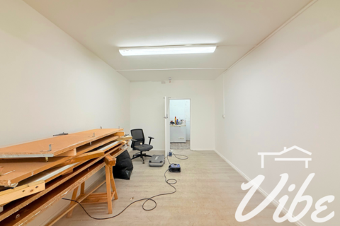 Industrial unit to rent, Crawley Road, London N22