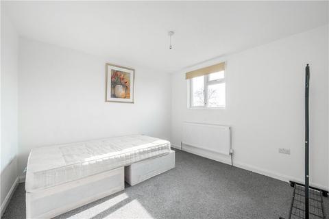 83 Headcorn Road, Thornton Heath, CR7 6JS