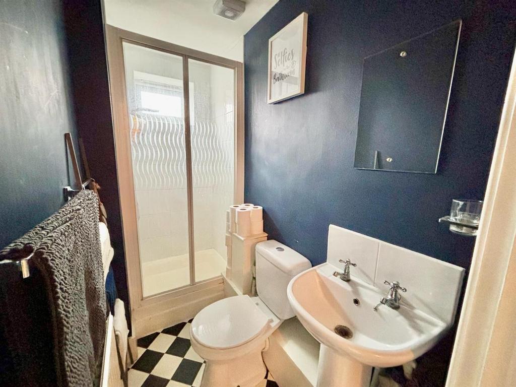 Bathroom Two.jpg