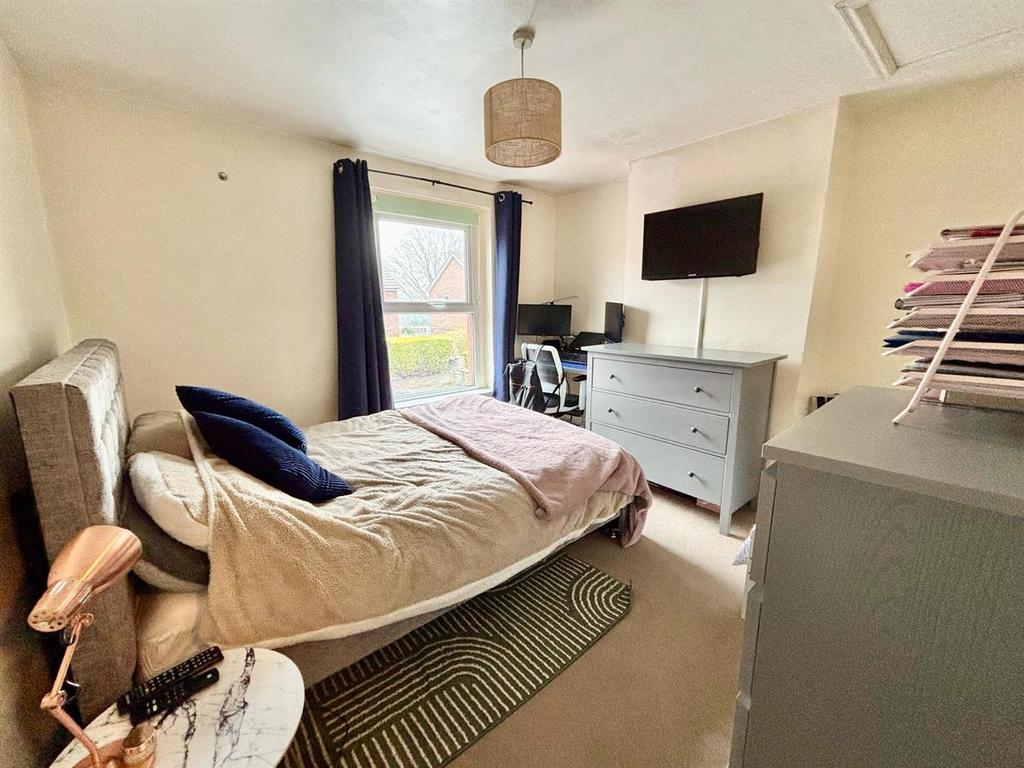 Bedroom One.jpg
