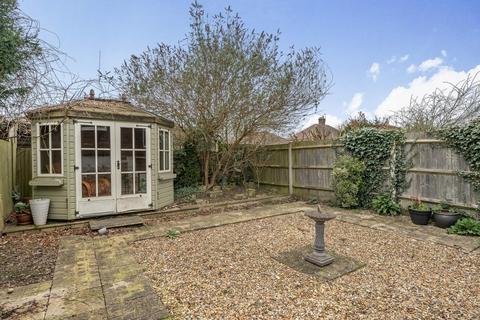 9 Furzefield Close, Chislehurst, BR7 5DE
