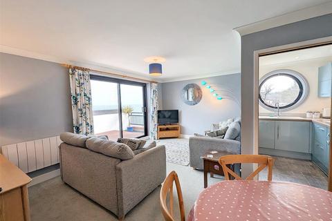 2 bedroom apartment for sale, Pier Road, Seaview, PO34 5BP