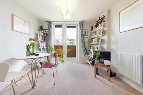 1 bedroom flat for sale, Wenlock Street, London N1