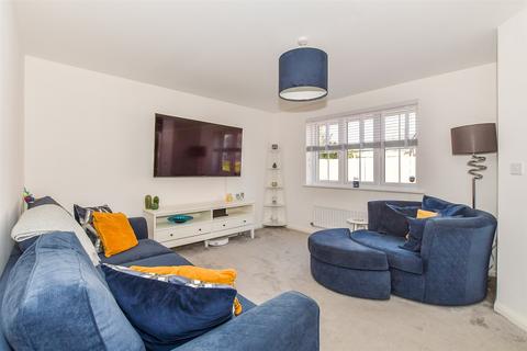 3 bedroom semi-detached house for sale, Long Strakes, Staplehurst, Tonbridge, Kent