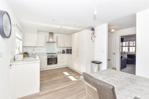 3 bedroom semi-detached house for sale, Long Strakes, Staplehurst, Tonbridge, Kent