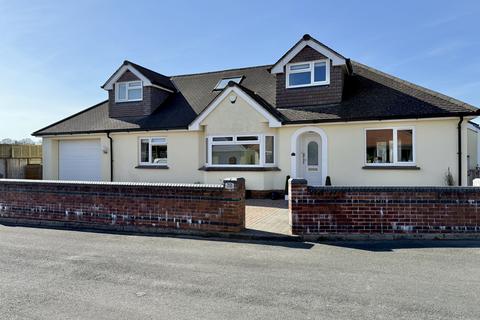 4 bedroom detached bungalow for sale, Whiteway Road, Kingsteignton, Newton Abbot