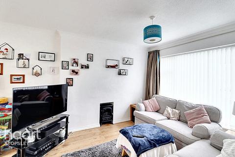 3 bedroom semi-detached house for sale, Hitchin Road, Luton