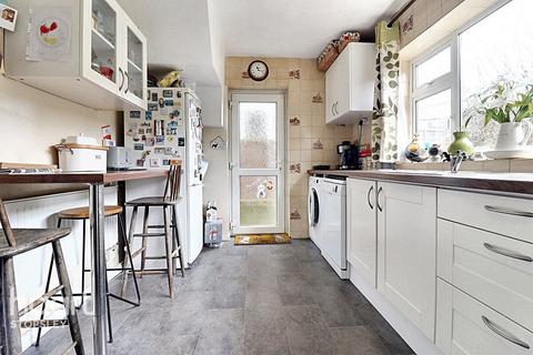 3 bedroom semi-detached house for sale, Hitchin Road, Luton