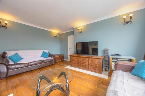 11 Prospect Drive, Sheffield, S17 4JH