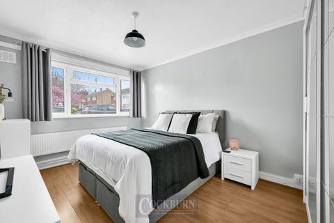 15 Colyer Close, London, SE9 3QG