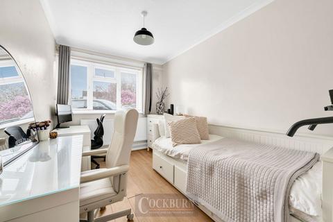 15 Colyer Close, London, SE9 3QG