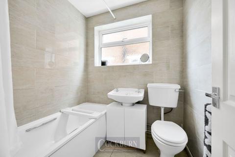 15 Colyer Close, London, SE9 3QG