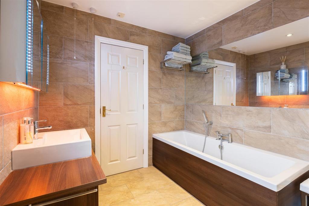 Bathrooms-6.jpg