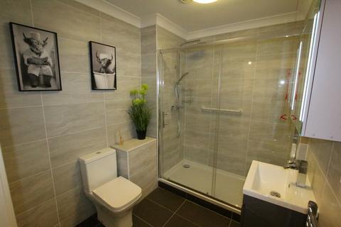 1 bedroom flat for sale, Bath Road, Reading RG31