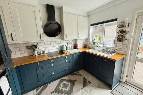 134 Burnthouse Lane, Exeter, EX2 6NB