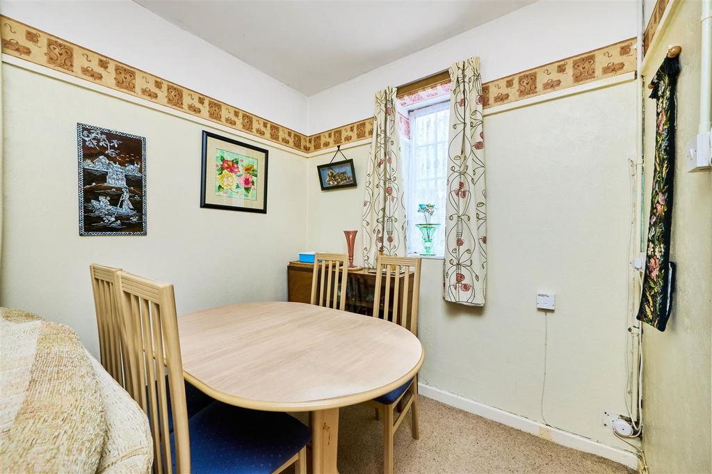 James Anderson - Dover House Road London SW15 5 AB